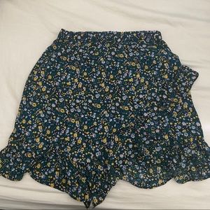 SOLD ❤️ cutest floral print skirt